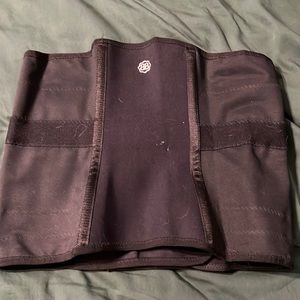 BELLYBANDIT size medium with EXTENDER